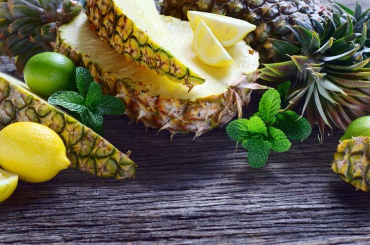 Limon ve ananas, artrit ve artrozdan muzdarip insanlar için sağlıklı meyvelerdir. 