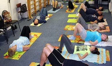 Diz ekleminin artrozu için tıbbi beden eğitimi